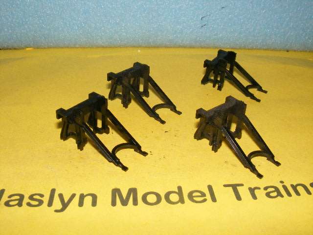 Hornby OO Buffer Stops x 4,