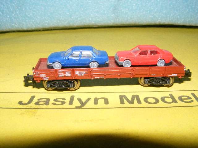 Fleischmann N Gauge Flatbed with cars,