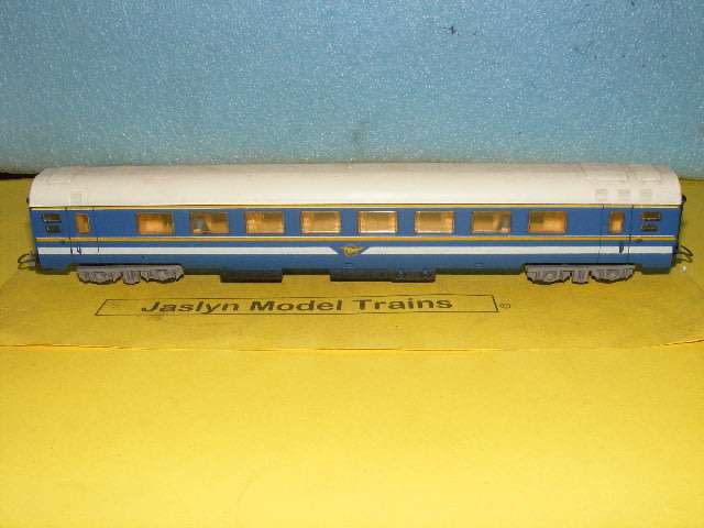 Lima HO SAR/ SAS Blue Train Passenger Coach,