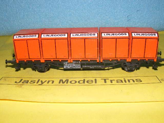 Lima HO Flatbed with load,