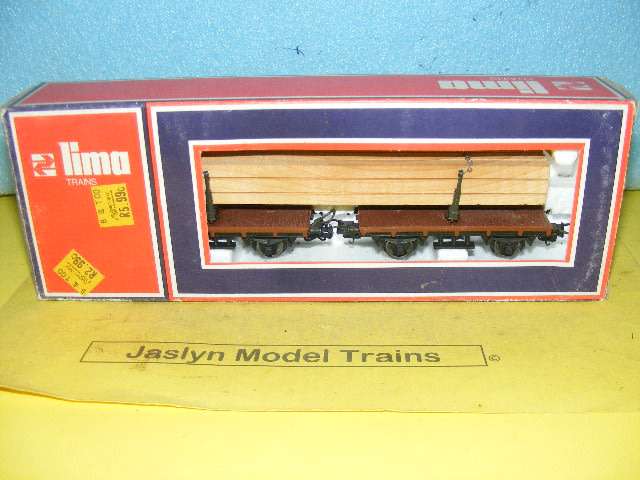 Lima HO Twin Flat Beds with load (Boxed)