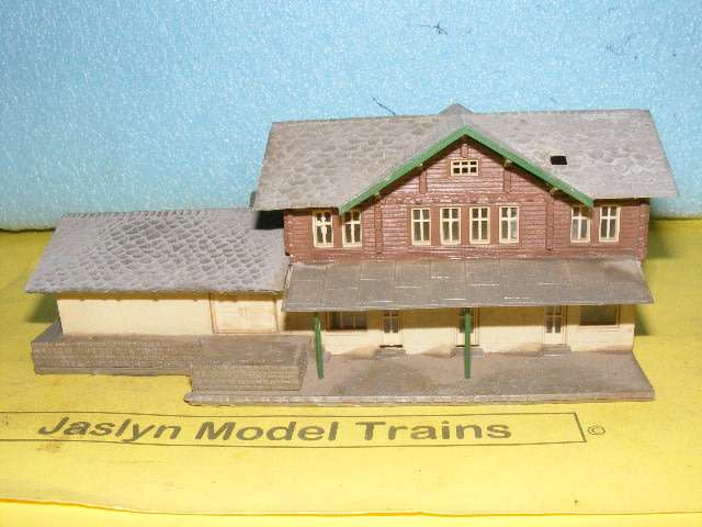 N Gauge Station Building,