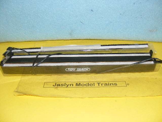 HO Tidy Track Wheel Cleaner