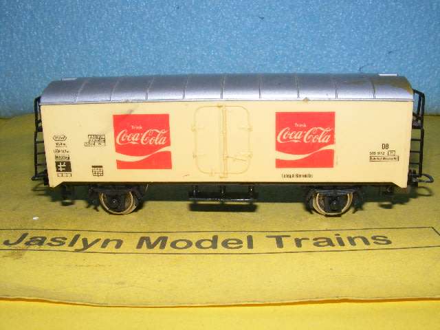 Lima HO Coke Box Wagon,