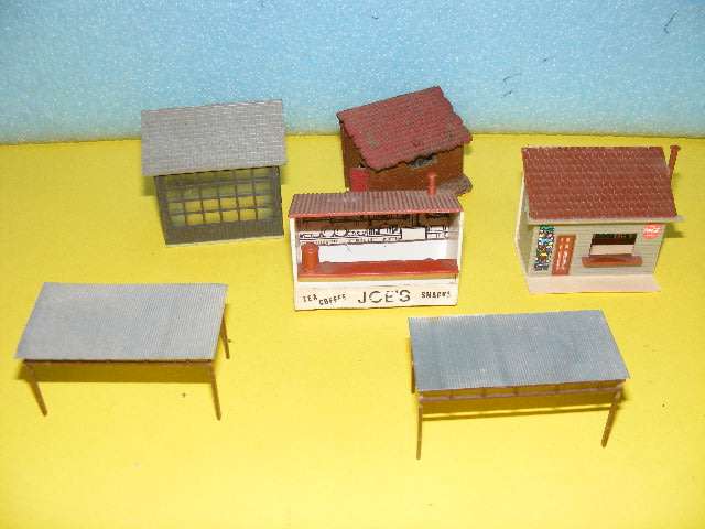 HO Job Lot Small Buildings
