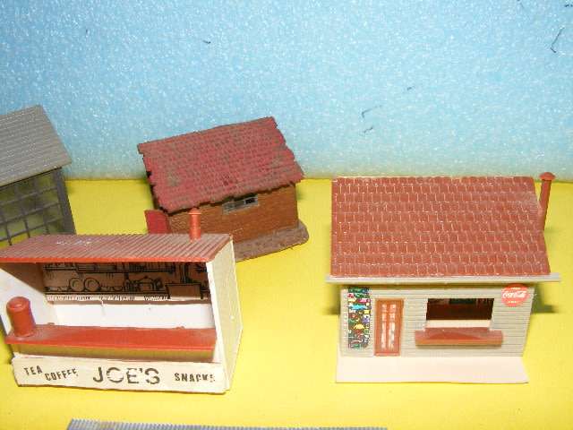 HO Job Lot Small Buildings