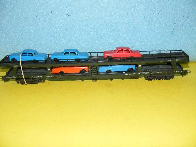 Lima HO Car Carrier - For repairs,