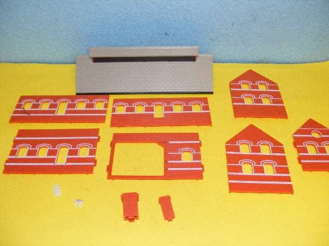 HO Building Pieces,