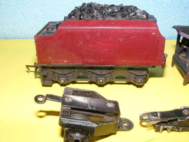 Tri-ang OO Steam Loco - For spares/ repairs.