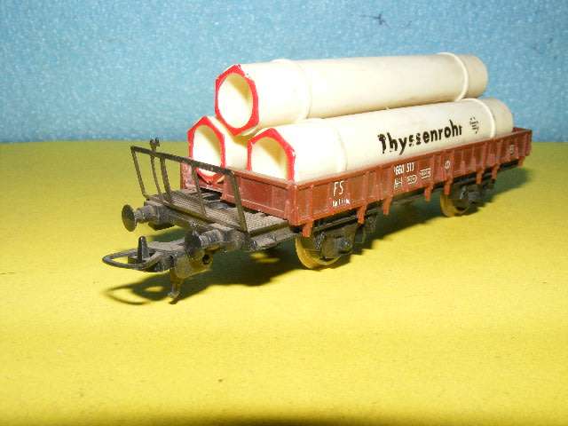 Lima HO Open Wagon with load,