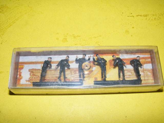 HO Loco Drivers and Firemen