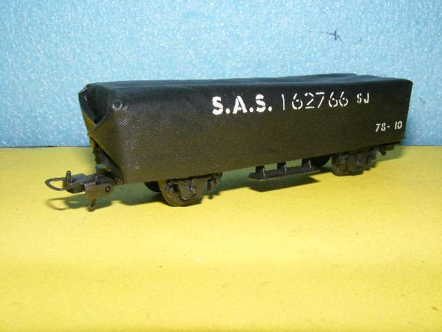 Lima HO SAR/ SAS Open Wagon with tarpaulin,