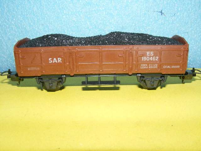 Lima HO SAR/ SAS ES Open Wagon with coal,