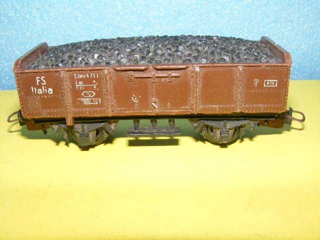 Lima HO FS Open Wagon with coal load,