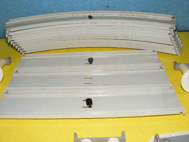 Lima HO Curved Bridge Set,