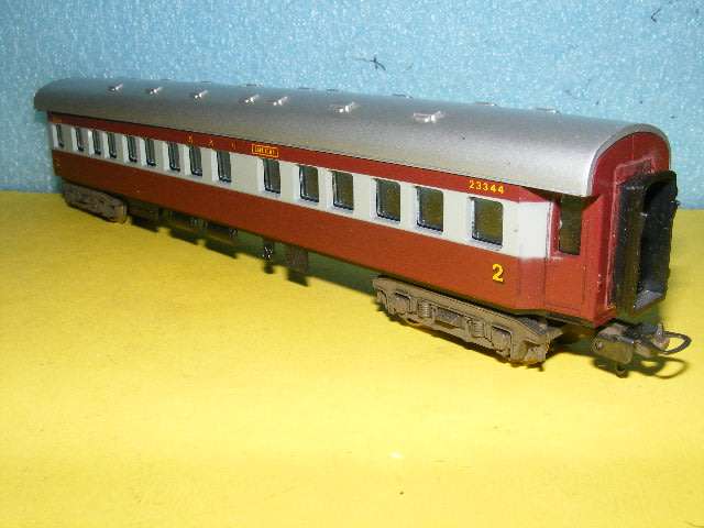 Lima HO SAR/ SAS Trans Karoo 2nd Class Passenger Coach (Boxed)