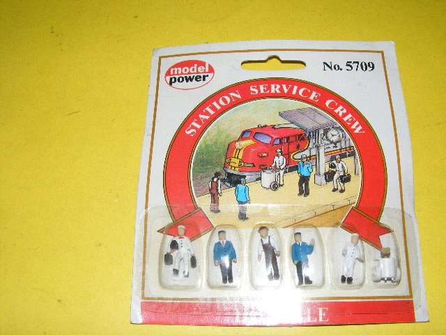 Model Power HO Station Service Crew,