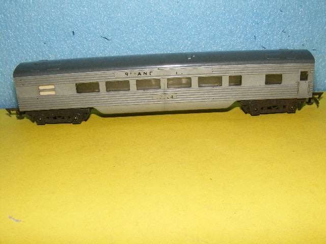 Tri-ang OO Passenger Coach - Made in South Africa