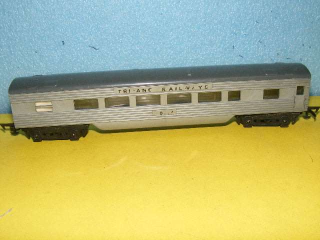 Tri-ang OO Passenger Coach - Made in South Africa