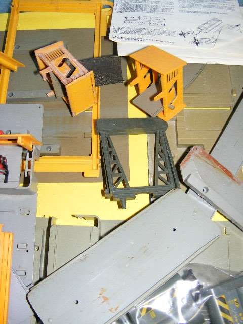 Lima HO Job Lot Building spares