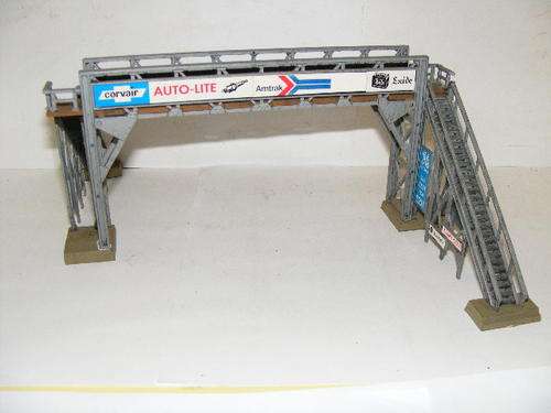 HO Pedestrian Railway crossing