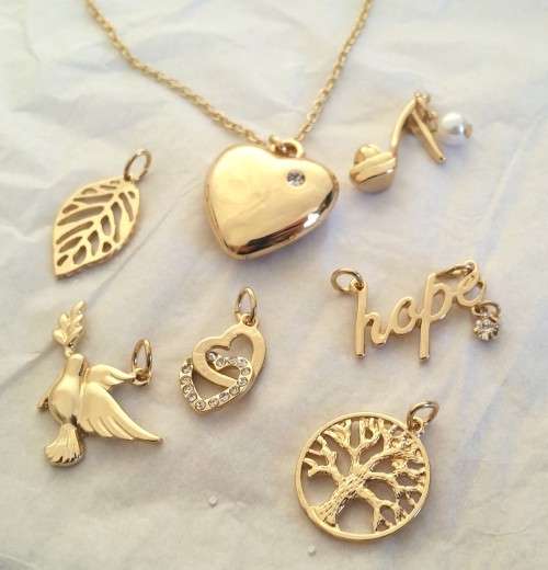 7 Pendant set with Chain