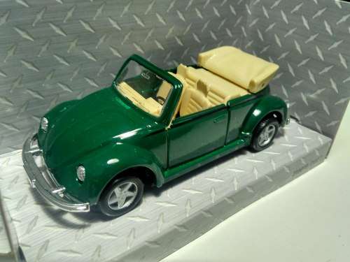 MAISTO VOLKSWAGEN BEETLE CABRIOLET