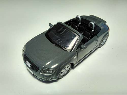 MAISTO AUDI TT ROADSTER