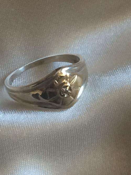 Silver and gold diamond ring, Vintage refurbished, in perfect condition.