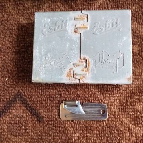 Esbit stove, opener, firebucket, waterbottle and pouch.