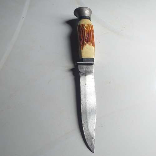 Old Bowie type knife.