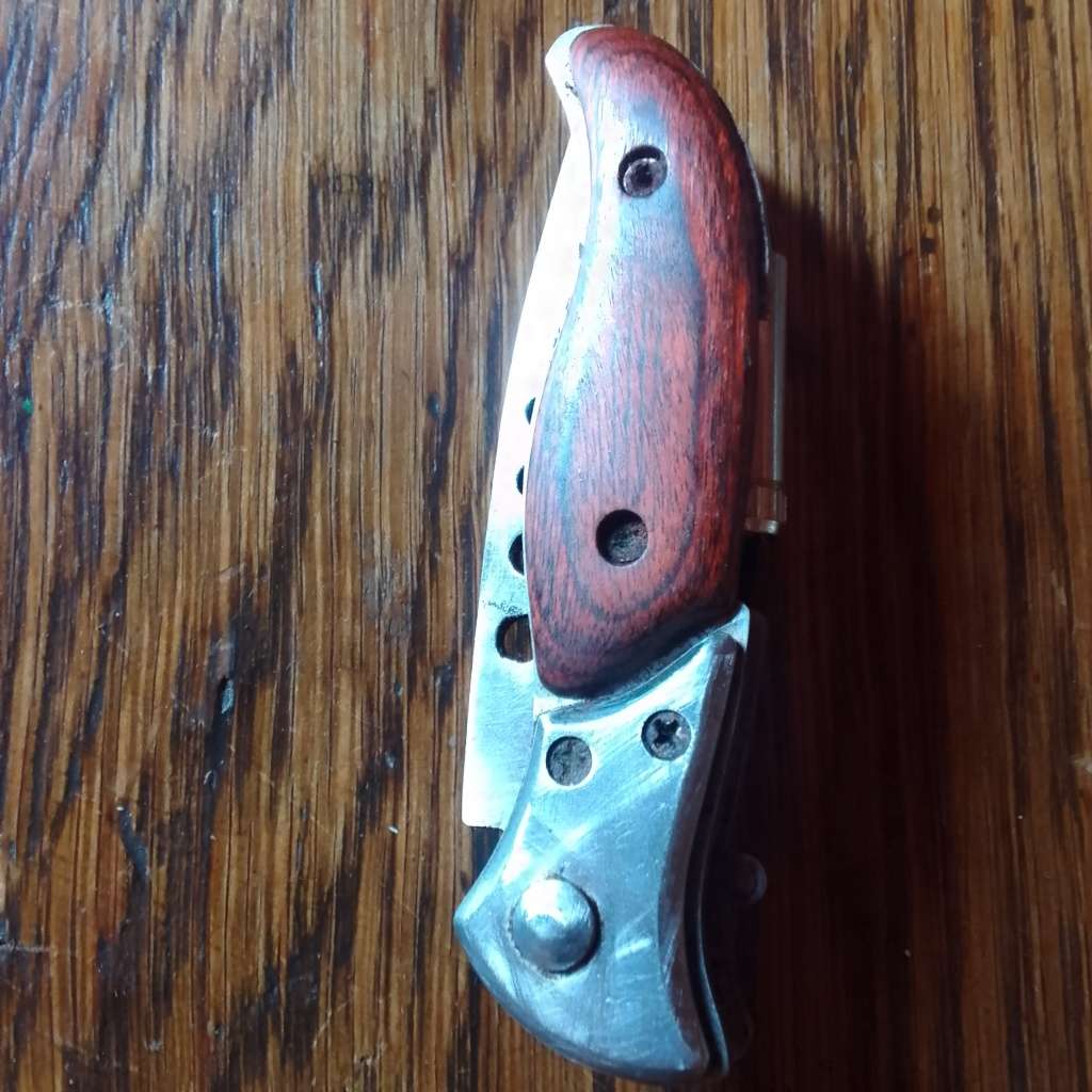 USA Super flick knife.