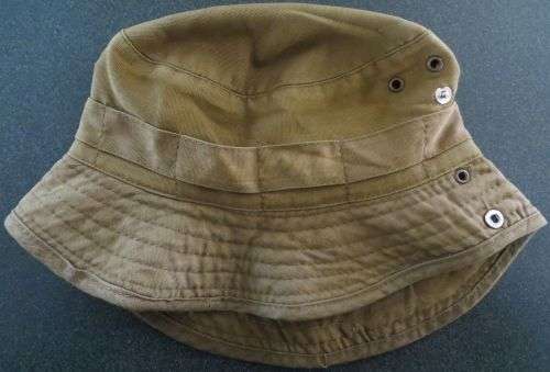 ***SADF***BOSHOED / BUSH HAT***STILL IN GREAT COMDITION***80'S EDITION***
