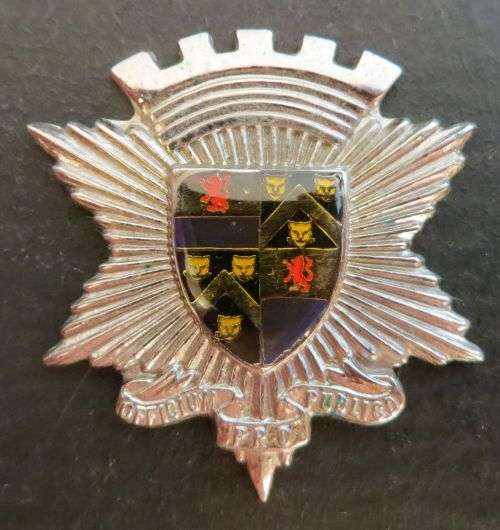 **DURBAN - CITY POLICE**BADGE**NO PINS**SCARCE**FROM PREVIOUS ERA**