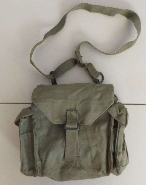**SADF**PATROL BAG WITH SHOULDER STRAP**ALL STRAPPING INTACT**