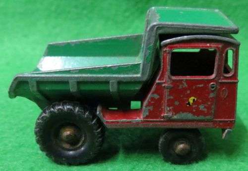 **LESNEY**MUIR HILL DUMPER - NR 2**MADE IN ENGLAND**