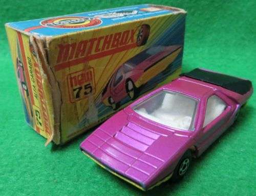 **VINTAGE**MATCHBOX LESNEY NR 75**ALFA CARABO**MADE IN ENGLAND**