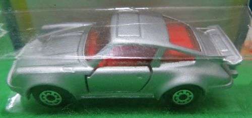 **MATCHBOX SF #3**PORSCHE TURBO**CARDED 1976**MADE IN ENGLAND**