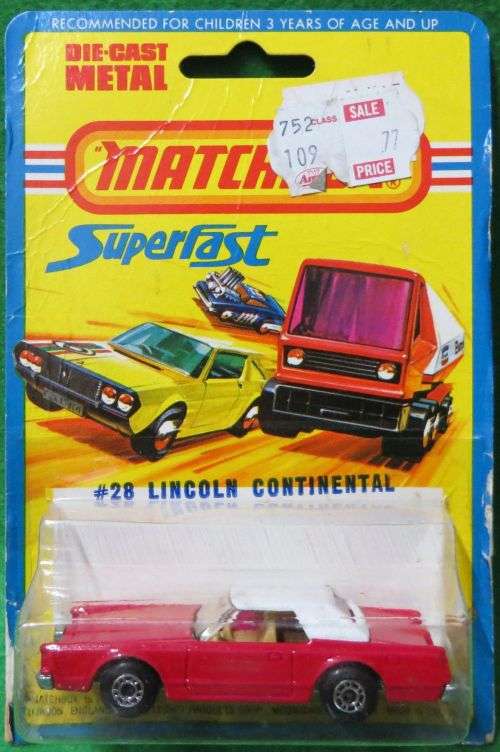 **MATCHBOX #28**LINCOLN CONTINENTAL**CARDED 1976**MADE IN ENGLAND**
