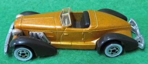 **HOTWHEELS**AUBURN 852**METAL BASE**