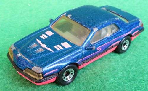 **MATCHBOX**T-BIRD TURBO COUPE**METAL BASE**