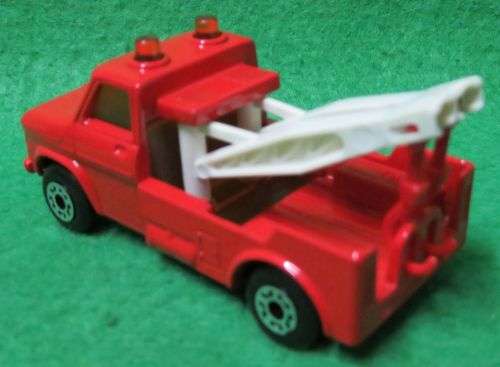 **MATCHBOX LESNEY No.61**WRECK TRUCK**METAL BASE**MOVING PARTS**BOXED 1978**