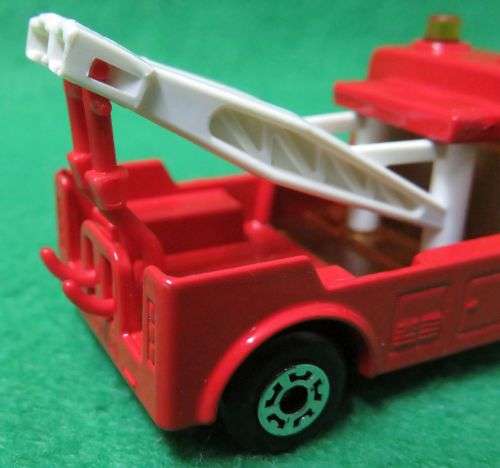 **MATCHBOX LESNEY No.61**WRECK TRUCK**METAL BASE**MOVING PARTS**BOXED 1978**