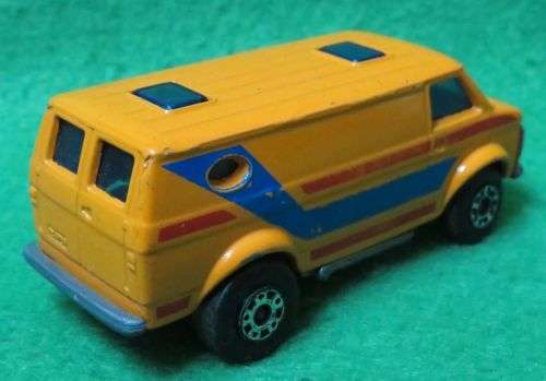**MATCHBOX LESNEY No.68**CHEVY VAN**METAL BASE**IN VERY GOOD CONDITION**1979**