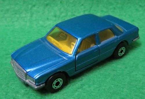 **MATCHBOX LESNEY No.56**MERCEDES 450 SEL**DOORS OPEN**METAL BASE**1979**