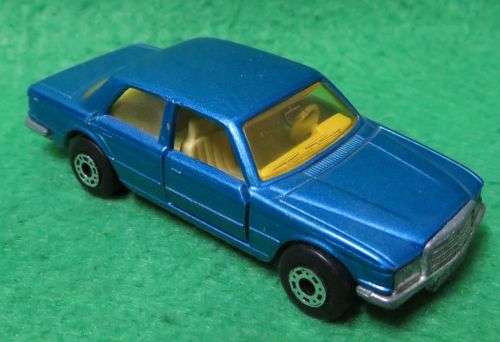 **MATCHBOX LESNEY No.56**MERCEDES 450 SEL**DOORS OPEN**METAL BASE**1979**