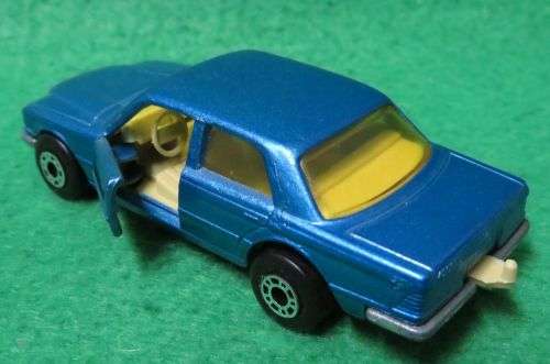 **MATCHBOX LESNEY No.56**MERCEDES 450 SEL**DOORS OPEN**METAL BASE**1979**