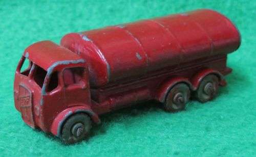 **MATCHBOX MOKO LESNEY No.11**ESSO PETROL TANKER**REPAINTED**DIECAST WHEELS**