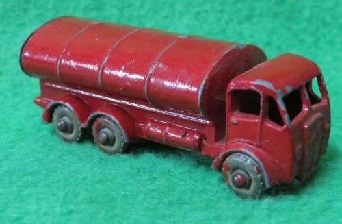 **MATCHBOX MOKO LESNEY No.11**ESSO PETROL TANKER**REPAINTED**DIECAST WHEELS**