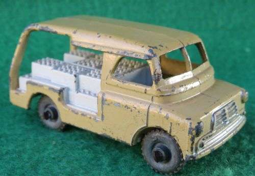 **MATCHBOX MOKO LESNEY No.29**BEDFORD MILK FLOAT TRUCK**DIECAST WHEELS**1956**
